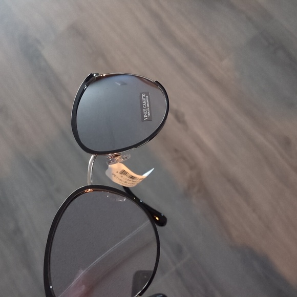 Vince Camuto sunglasses 100% UV absorptive NWT - Picture 1 of 15